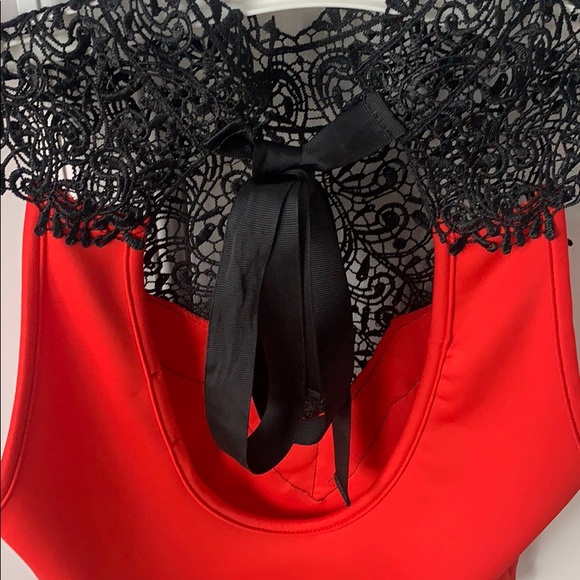 💘Arden B. - Sexy red crop top with tie back💘 - Picture 4 of 6